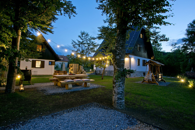 Exterior & Views 2, Plitvice Holiday Lodge, Plitvička Jezera