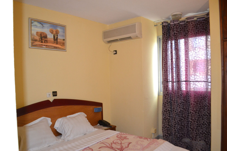 Bedroom 4, Hôtel Akena City, Wouri
