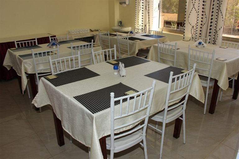 Food & Drinks 4, Gees Inn, Nakuru Town East