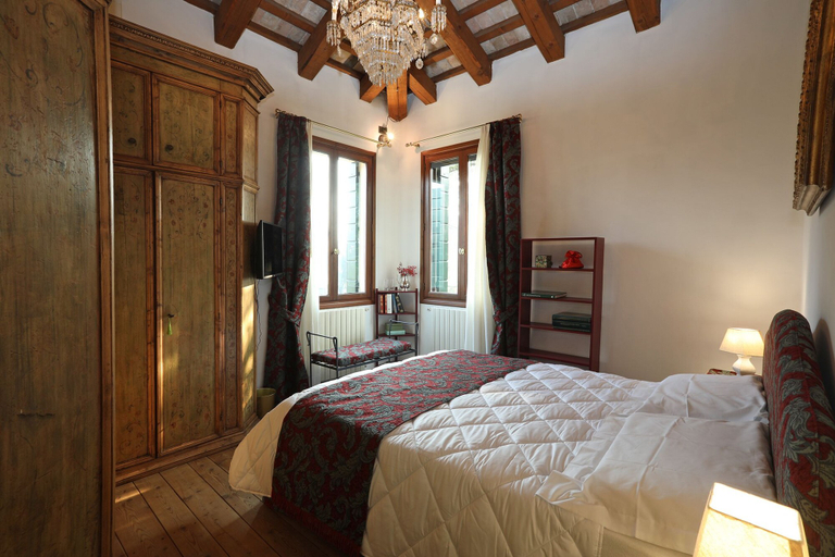 Bedroom 4, Villa La Fenice Treviso, Treviso