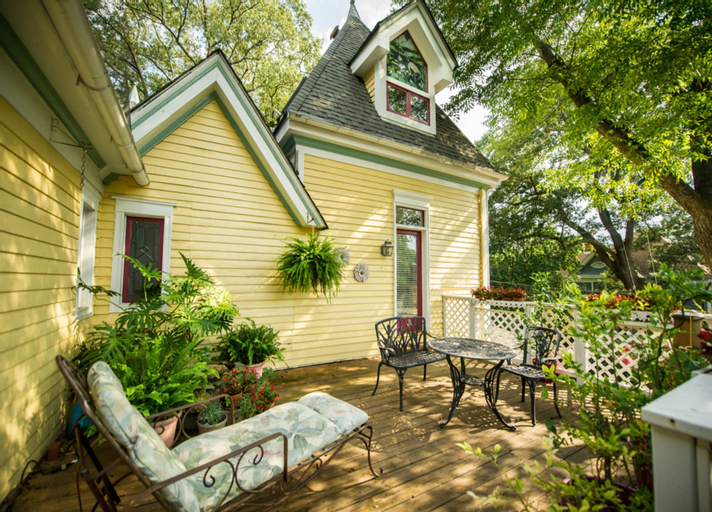 Sugar Magnolia Bed & Breakfast, Fulton