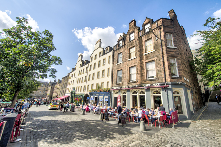 Exterior & Views 2, Charming Grassmarket Apartment with Castle View, Edinburgh
