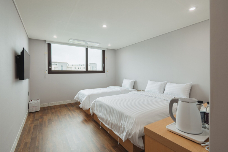 Bedroom 2, Aroomi Hotel Hyupjae, Jeju