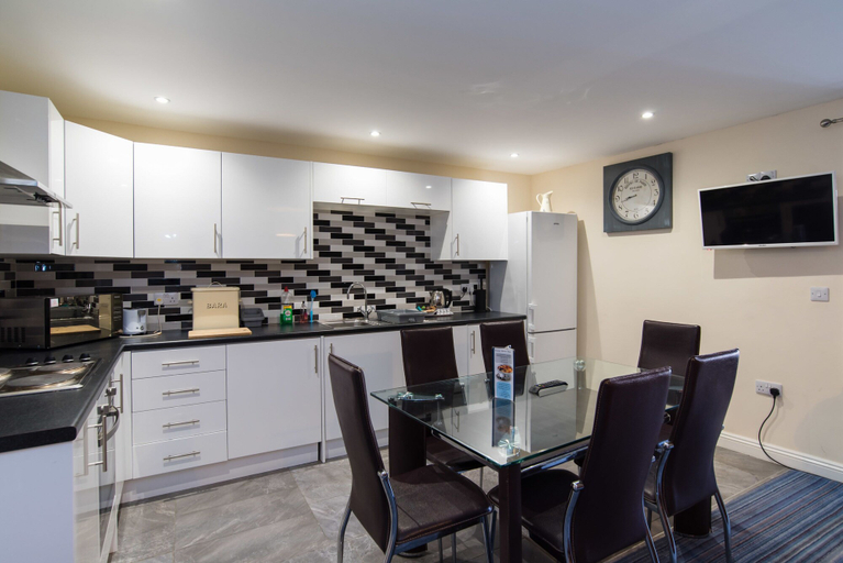Others 4, Marine Apartment, Ceredigion