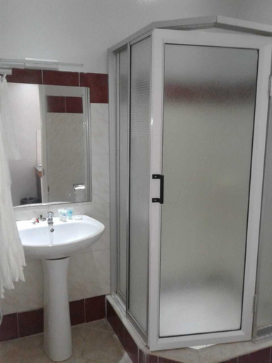 Bathroom 3, Oceanic Villa