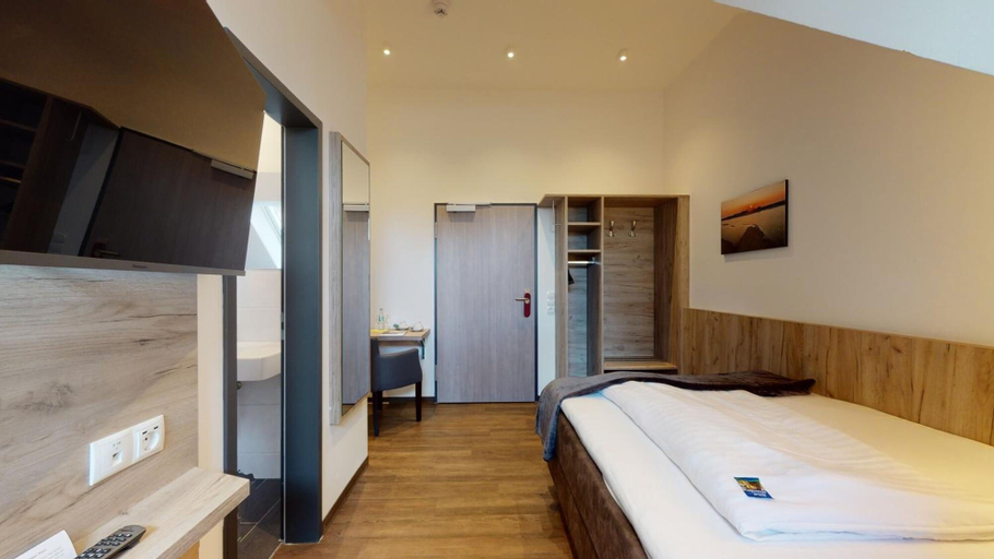 Bedroom 3, Hotel Am Stadtpark, Emsland