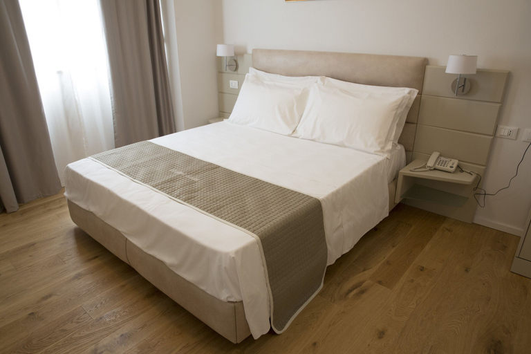 Bedroom 5, Boutique Hotel Enia, Prato