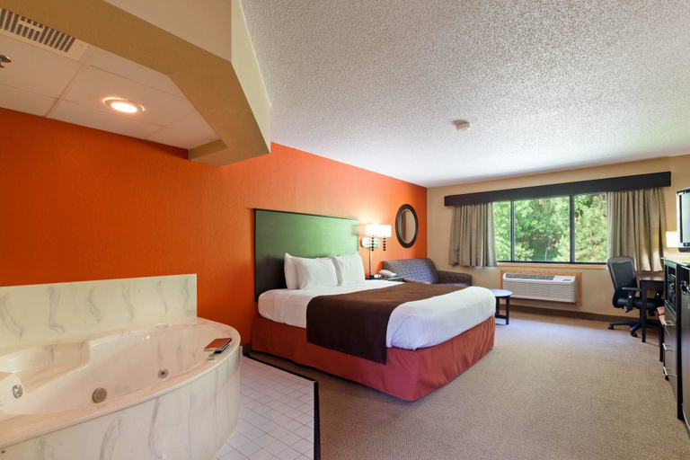 Bedroom 3, AmericInn by Wyndham Algona, Kossuth