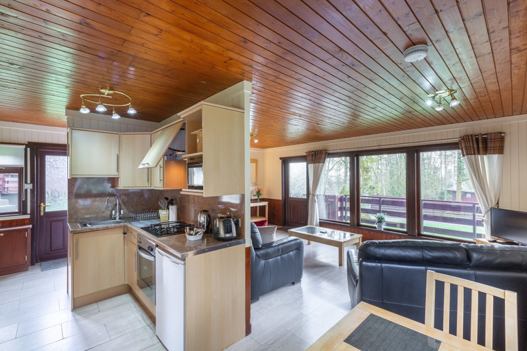 Others 5, Bluebell Lodge 4 with Hot Tub, Dumfries and Galloway