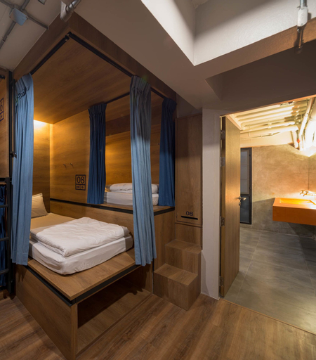 Bedroom 28