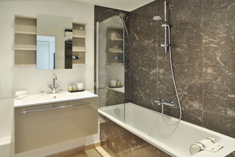 Bathroom 4, Montmartre Residence, Paris