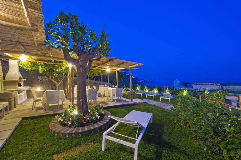 Exterior & Views 3, Albadamare Boutique Hotel, Salerno
