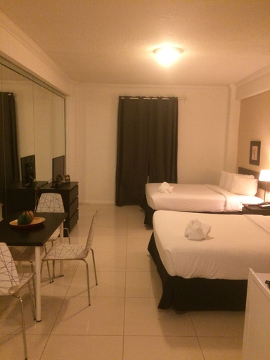 Bedroom 3, Hollywood Beach Resort-spacious Ocean View Studio, Broward