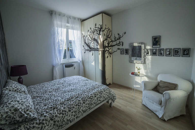 Bedroom 3, Ritratto sul Lago, Novara