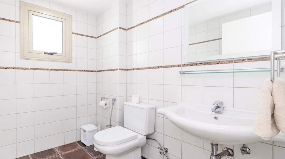 Bathroom, Sunrise Bay Villa 1