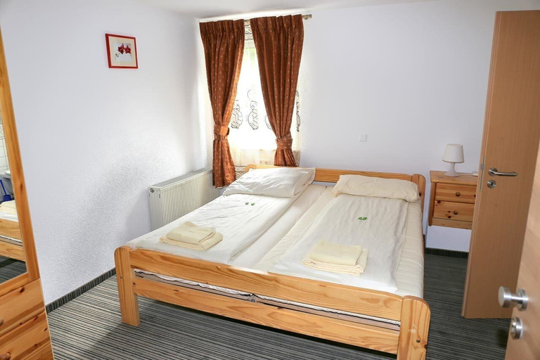 Bedroom 2, Hotel Garni zur Eisenbahn, Schwäbisch Hall