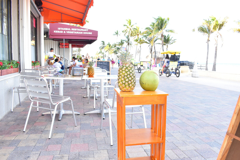Food & Drinks 4, Golden Sand Oceanfront, Broward