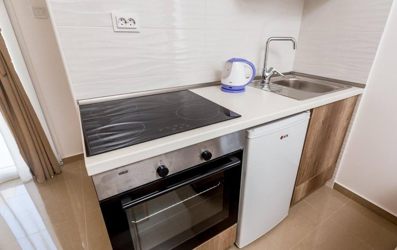 Others 5, Apartmani Belani