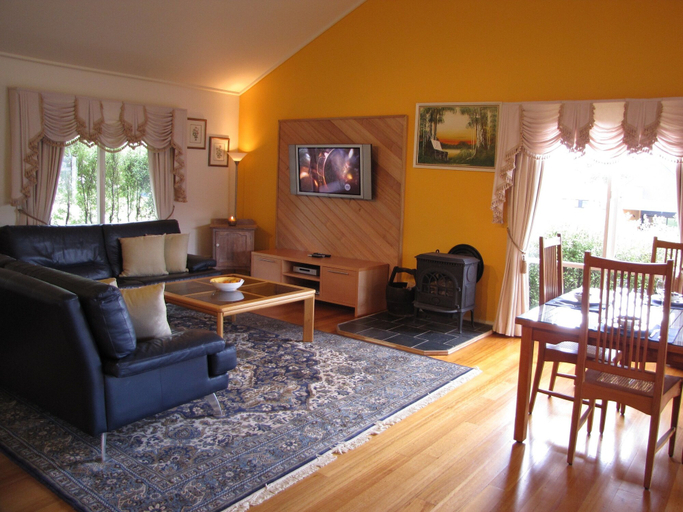 Others 5, Marzden Cottage, Hepburn - East