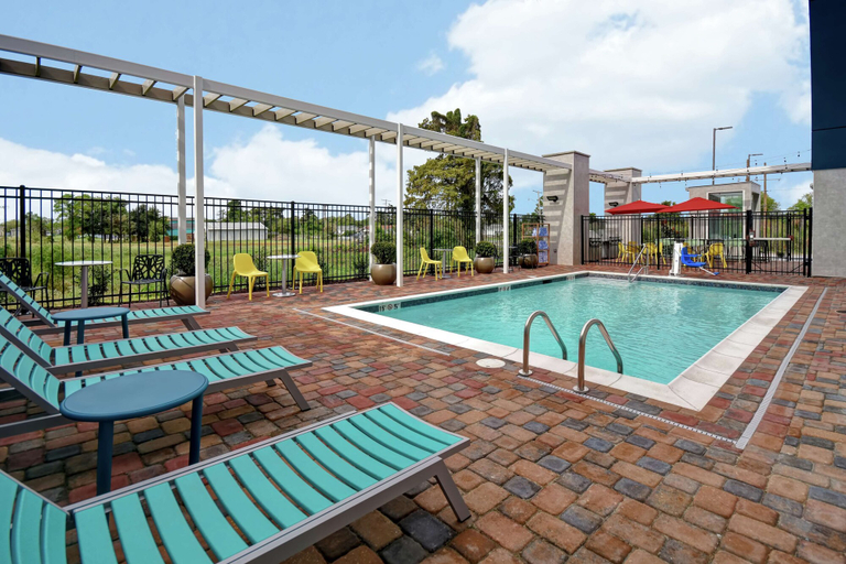 Sport & Beauty, Home2 Suites by Hilton Harvey New Orleans Westbank, Jefferson