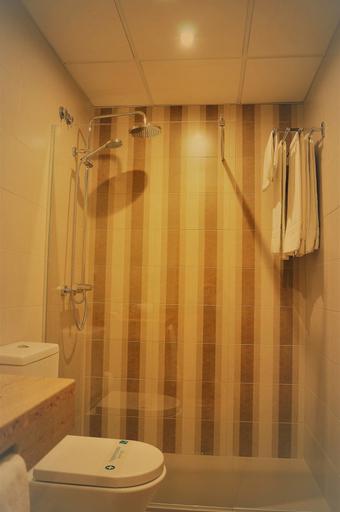 Bathroom 4, Hotel Ciudad de Plasencia, Cáceres