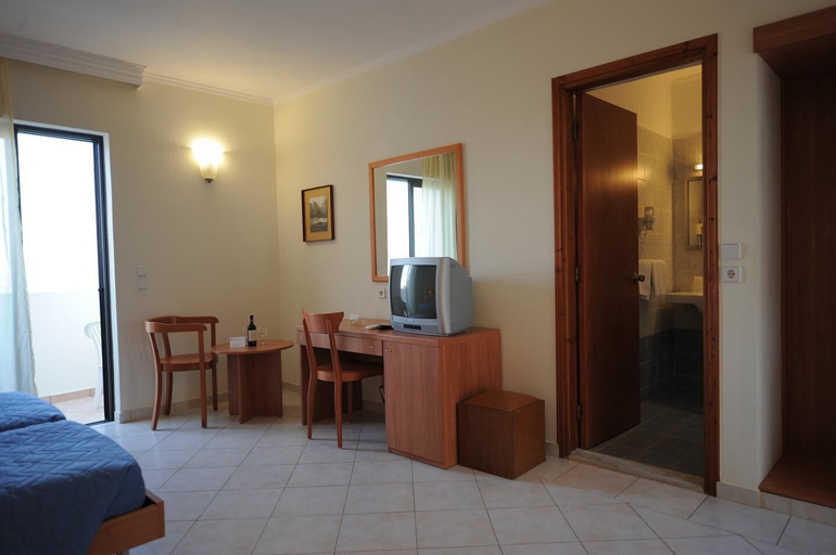 Bedroom 2, Golden View Studios, South Aegean