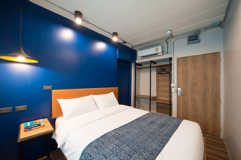 Bedroom 30