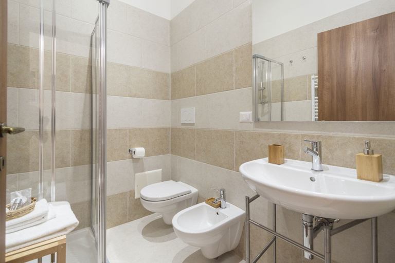 Bathroom 4, Masseria Fanizzi, Bari