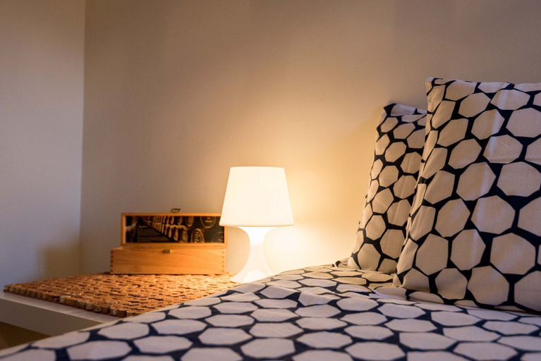 Bedroom 2, Frs001 · Vinofino 2B Duplex Private Garden · Wifi · View, Porto