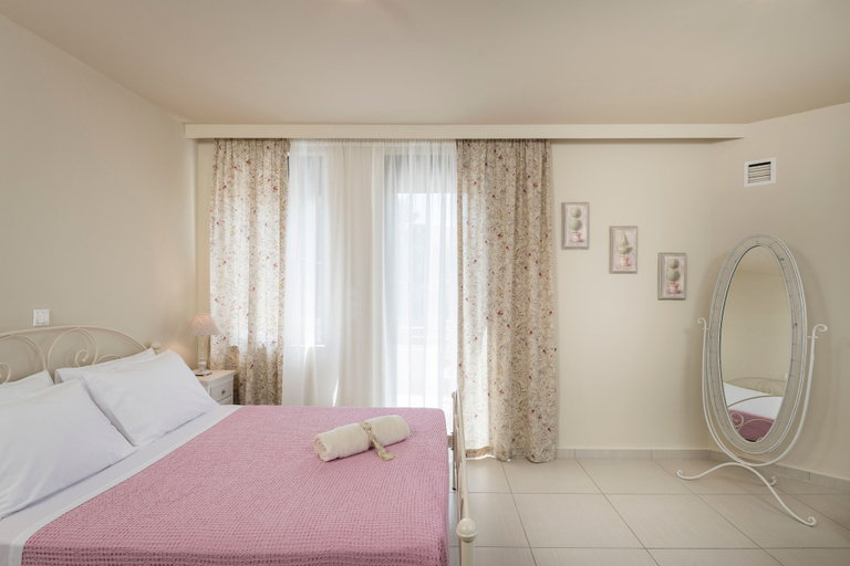 Bedroom 4, Villa Antoni, Crete