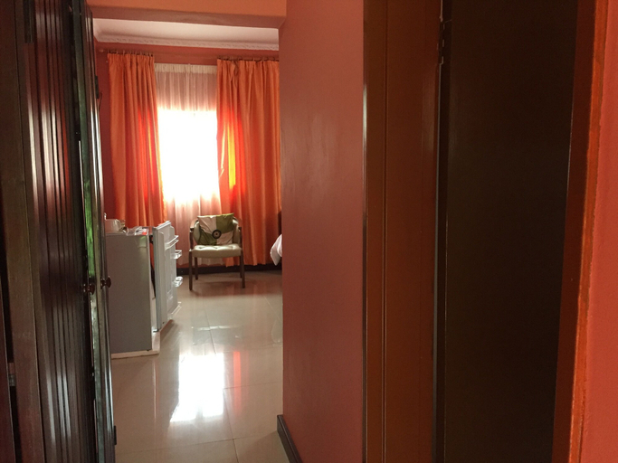 Others 5, Divine Guest House, Livingstone