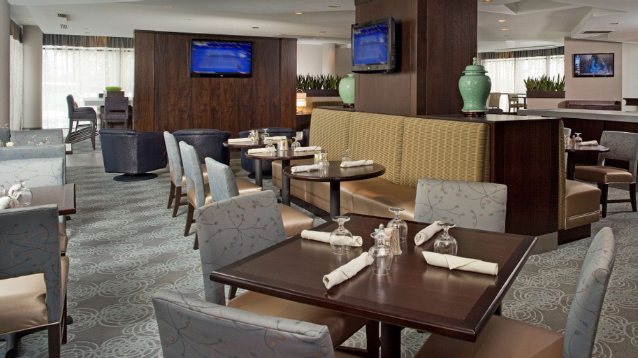 Food & Drinks 4, DoubleTree by Hilton Chicago Schaumburg, Cook