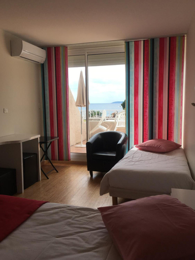 Bedroom 4, Hotel Les Alcyons, Var