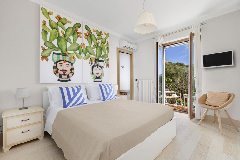 Bedroom 3, Villa Felice, Napoli