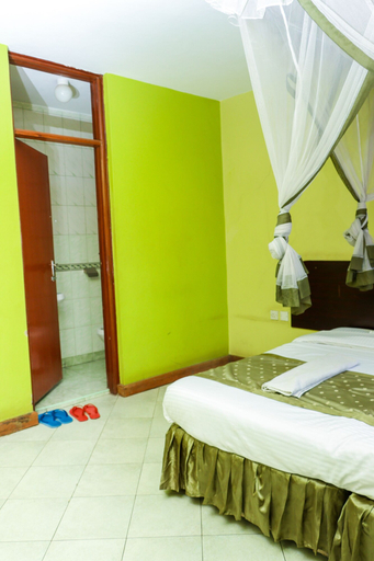 Bedroom 5, Nelis Park Hotel, Starehe