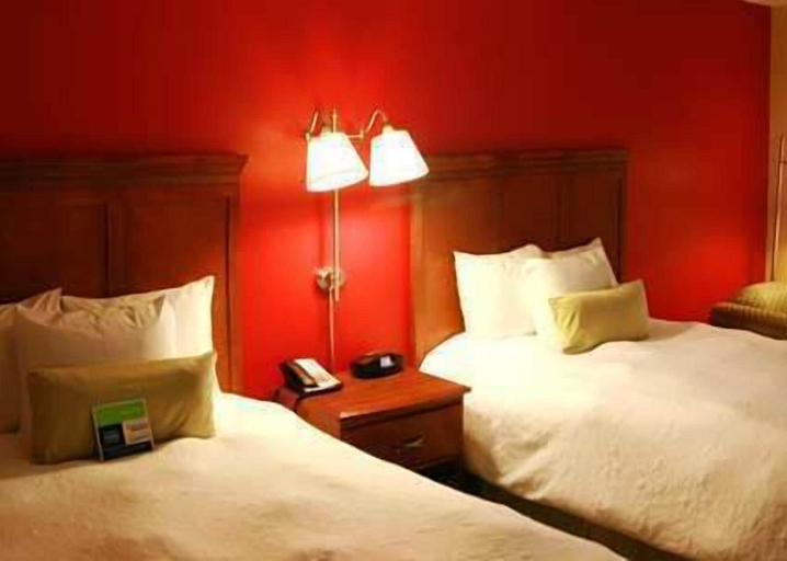 Bedroom 3, Hampton Inn Natchitoches, Natchitoches