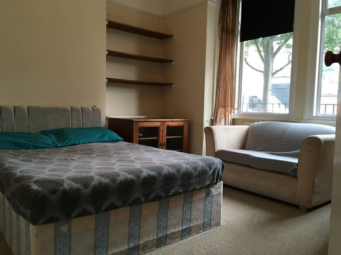 Bedroom 2, Bulwer House, London