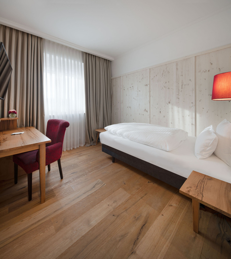 Bedroom 5, Eden Hotel Wolff, München