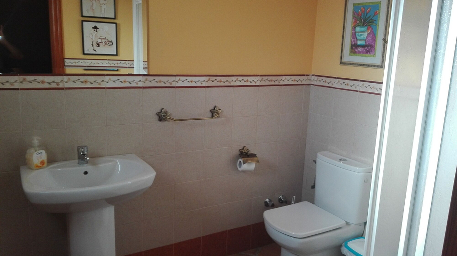 Bathroom 5, Casa Rocío&Paloma, Málaga