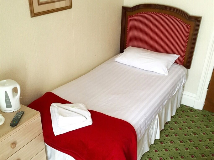 Bedroom 3, The Melville Hotel, Blackpool