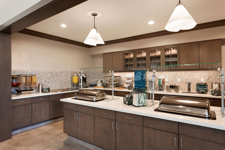 Food & Drinks 5, Homewood Suites by Hilton Gateway Hills Nashua, Hillsborough
