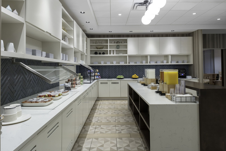 Food & Drinks 5, Hyatt Place Charlotte/University Research Park, Mecklenburg