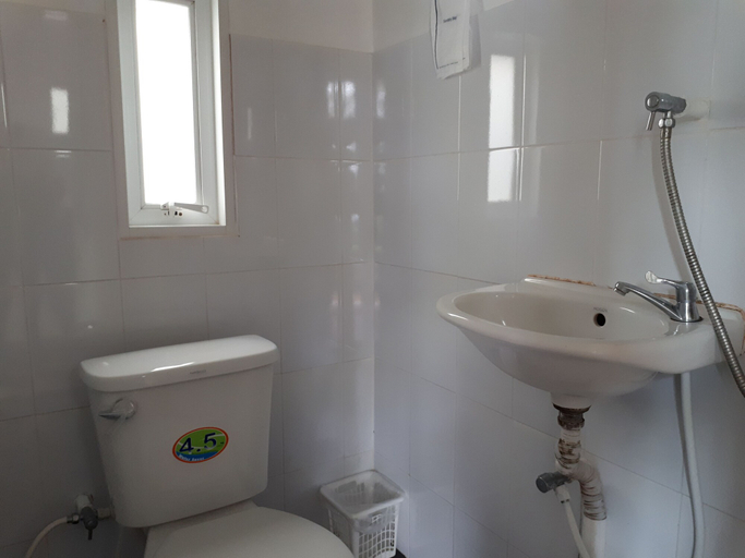 Bathroom 4, Ban Lek Resort, Muang Prachuap Khiri Khan