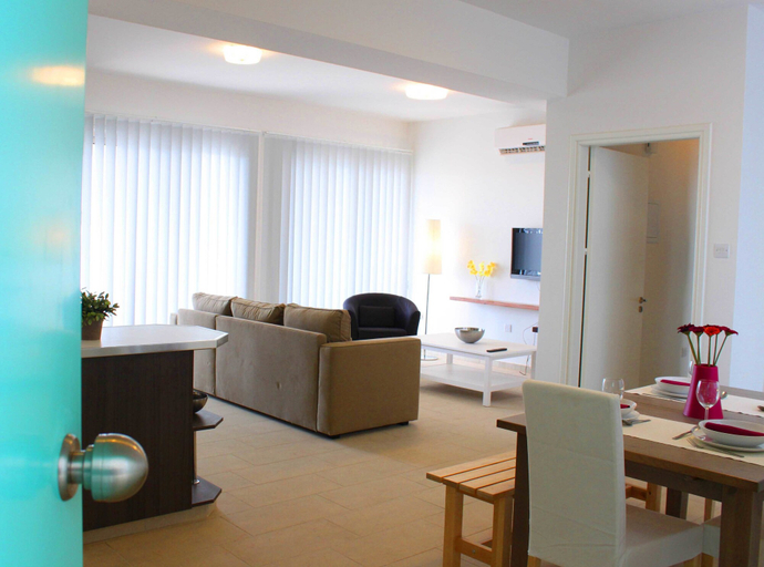 Others 4, Napian Suites