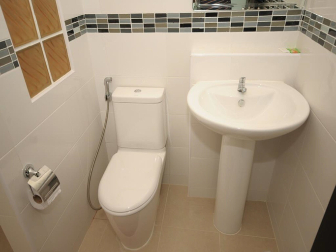 Bathroom 4, Plus Hotel Loei, Wang Saphung