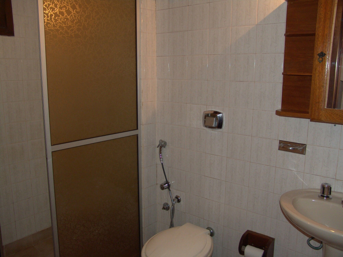 Bathroom 4, La Alhambra Apart Hotel, Florianopolis