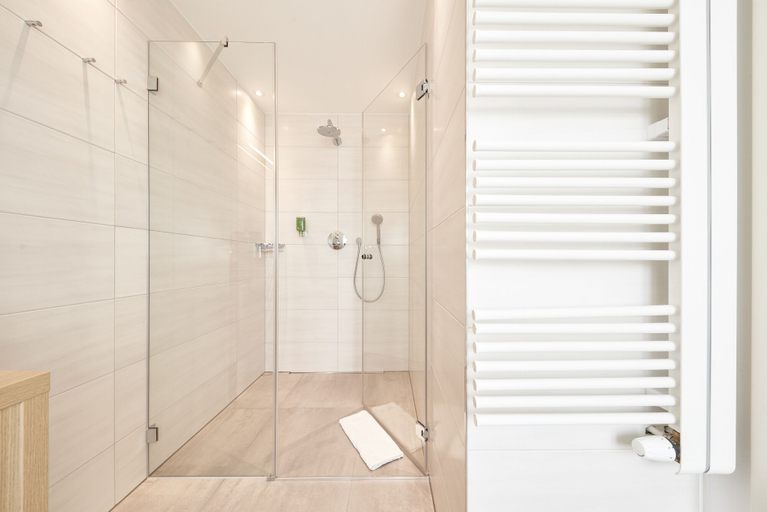 Bathroom 4, Hotel Victoria, Nürnberg