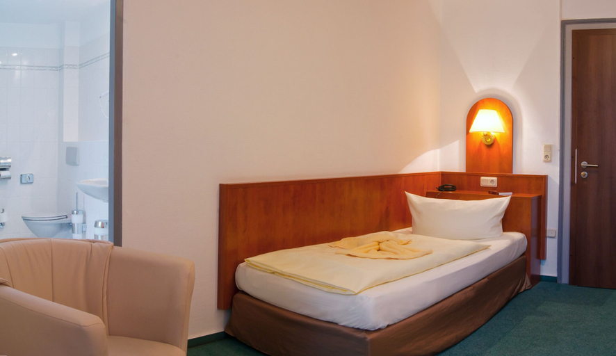 Bedroom 4, Regiohotel Quedlinburger Hof, Harz