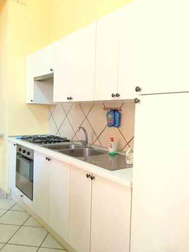 Others 5, Torre Ranieri House, Napoli