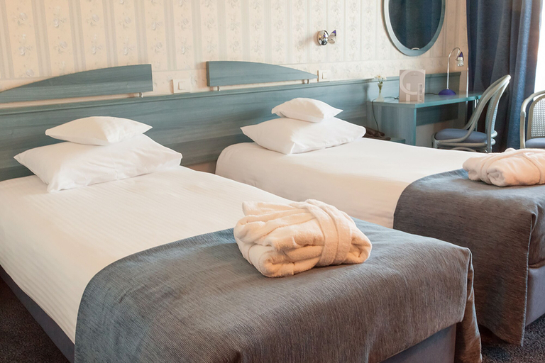 Bedroom 2, Hotel Continental Forum Arad, Arad
